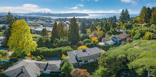 Photo 31: 875 ESQUIMALT Avenue in West Vancouver: Sentinel Hill House for sale : MLS®# R2822577