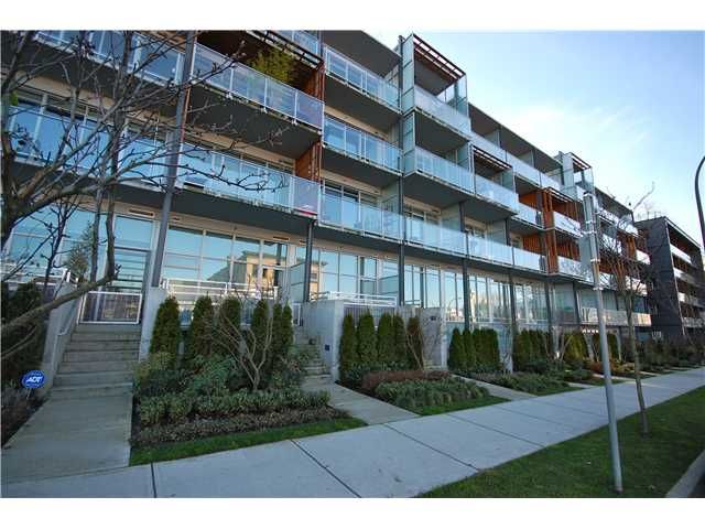 Main Photo: 410 256 E 2 Street in Vancouver: Mount Pleasant VE Condo for sale (Vancouver East)  : MLS®# V1001625
