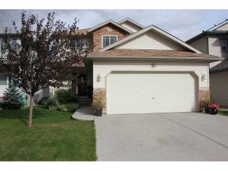 Photo 2: 140 FAIRWAYS Drive NW: Airdrie Residential Detached Single Family for sale : MLS®# C3503645