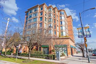 Main Photo: 702 2580 TOLMIE Street in Vancouver: Point Grey Condo for sale in "POINT GREY PLACE" (Vancouver West)  : MLS®# R2692988