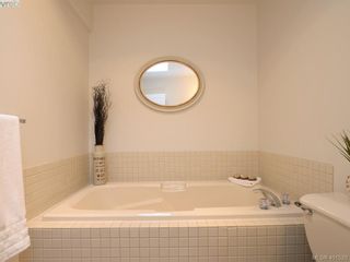 Photo 15: 303 456 Linden Ave in SIDNEY: Vi Fairfield West Condo for sale (Victoria)  : MLS®# 801253