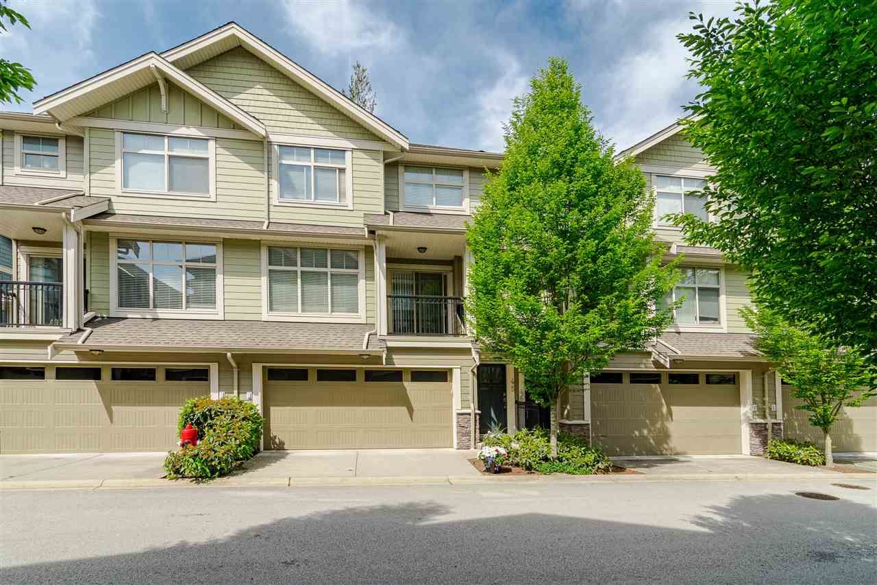 Main Photo: 45 22225 50 Avenue in Langley: Murrayville Townhouse for sale in "MURRAY'S LANDING" : MLS®# R2371458