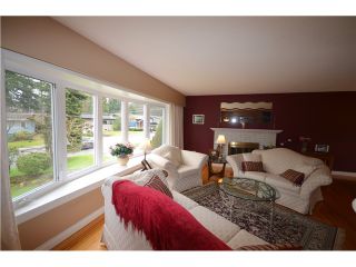 Photo 3: 816 BAKER Drive in Coquitlam: Chineside House for sale in "CHINESIDE" : MLS®# V994610