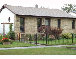 Photo 1: 118 NEWMAN Avenue West in WINNIPEG: Transcona Residential for sale (North East Winnipeg)  : MLS®# 2818072