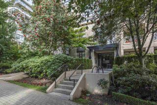 Photo 3: 1000 9300 UNIVERSITY Crescent in Burnaby: Simon Fraser Univer. Condo for sale in "ONE UNIVERSITY" (Burnaby North)  : MLS®# R2511508