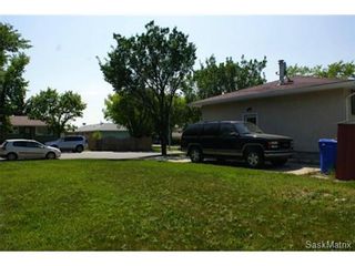 Photo 6: 320 TREMAINE Avenue in Regina: Walsh Acres Single Family Dwelling for sale (Regina Area 01)  : MLS®# 506223
