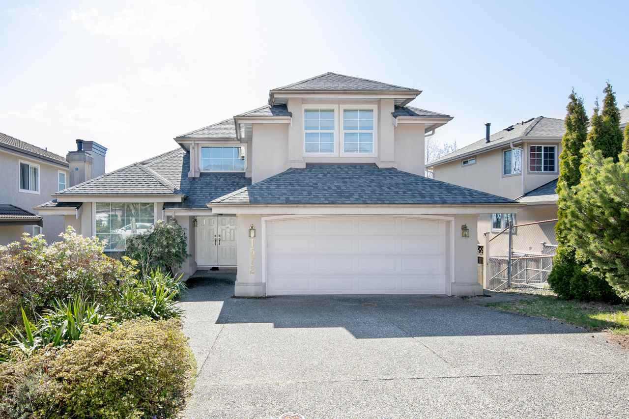 Main Photo: 1572 SALAL CRESCENT in Coquitlam: Westwood Plateau House  : MLS®# R2453547