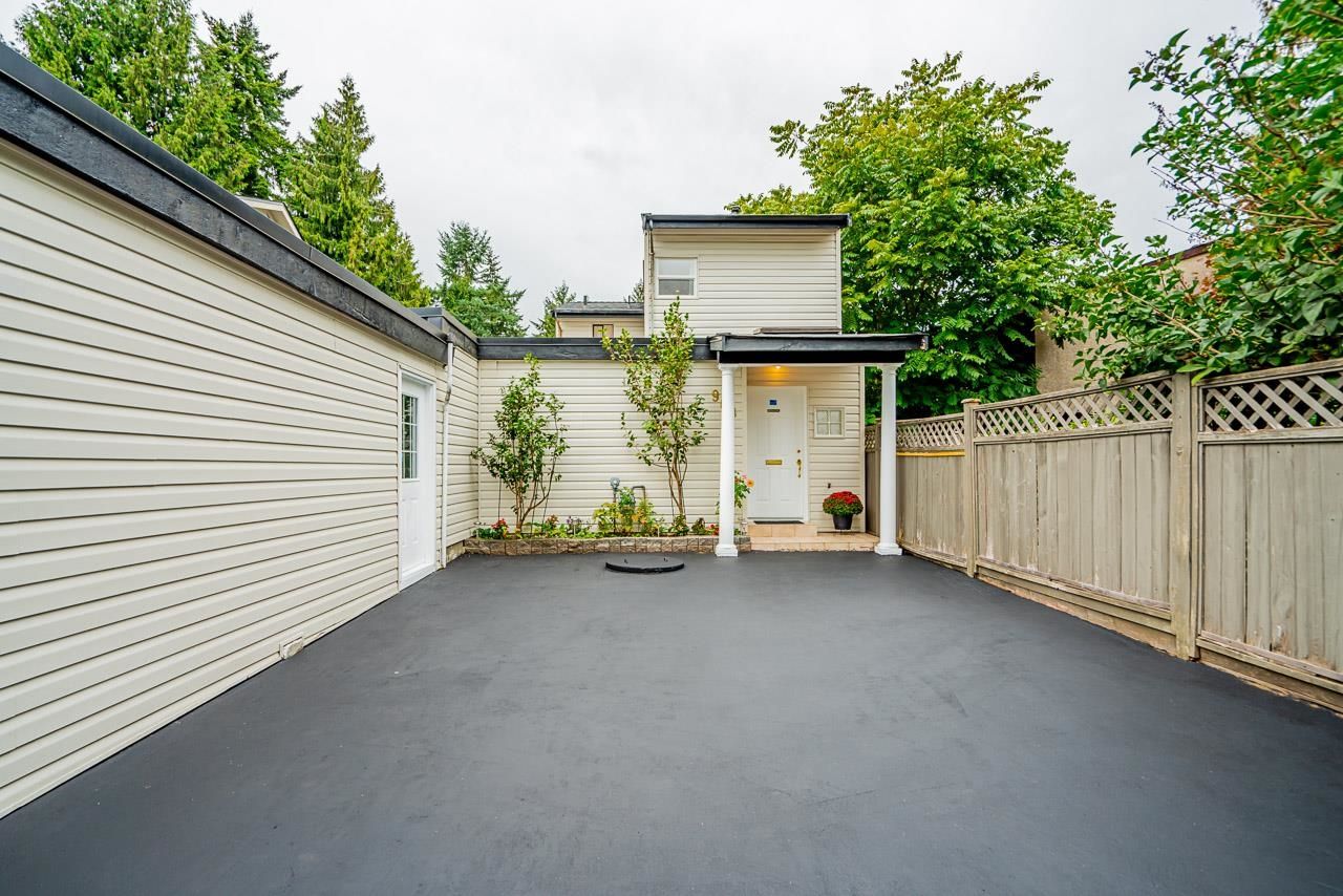 Main Photo: 968 CHERRYBROOK Place in Coquitlam: Meadow Brook House for sale : MLS®# R2815216
