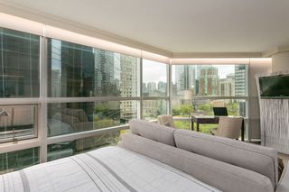 Photo 1: 804 1050 BURRARD Street in Vancouver: Downtown VW Condo for sale in "WALL CENTRE" (Vancouver West)  : MLS®# R2309129