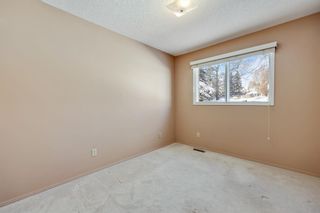 Photo 30: 3 Coach Side Terrace SW in Calgary: Coach Hill Row/Townhouse for sale : MLS®# A2011038
