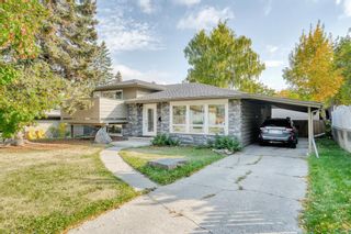 Photo 4: 332 40 Street SW in Calgary: Wildwood Detached for sale : MLS®# A2004074