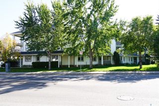 Photo 1: 212 303 Pinehouse Drive in Saskatoon: Lawson Heights Residential for sale : MLS®# SK946115