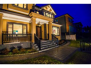 Photo 1: 2576 EDGAR CR in Vancouver: Quilchena House for sale in "QUILCHENA" (Vancouver West)  : MLS®# V1038784