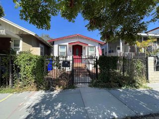 Photo 2: House for sale : 3 bedrooms : 545 17th St in San Diego