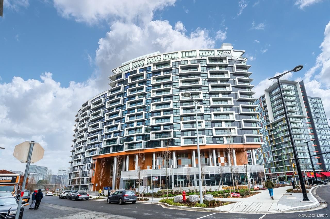 Main Photo: 1317 1768 COOK Street in Vancouver: False Creek Condo for sale (Vancouver West)  : MLS®# R2699501
