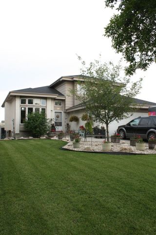 Photo 2: 99 Deering Close in Winnipeg: House for sale (North East Winnipeg)  : MLS®# 1103118