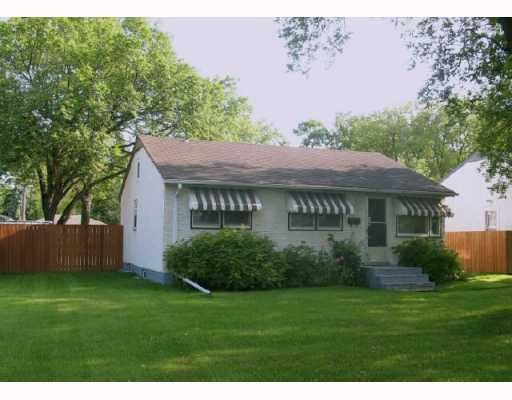 Main Photo:  in WINNIPEG: East Kildonan Residential for sale (North East Winnipeg)  : MLS®# 2917412