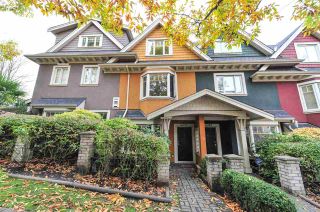 Photo 1: 2281 CAROLINA Street in Vancouver: Mount Pleasant VE Townhouse for sale (Vancouver East)  : MLS®# R2299320