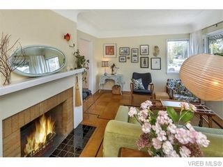 Photo 2: 1905 Lee Ave in VICTORIA: Vi Jubilee House for sale (Victoria)  : MLS®# 742977