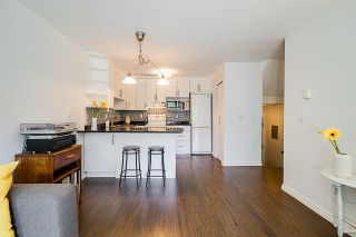 Photo 10: 305 2045 FRANKLIN Street in Vancouver: Hastings Condo for sale in "Harbormount" (Vancouver East)  : MLS®# R2395605