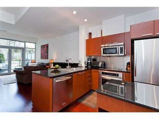 Photo 4: 1245 SEYMOUR Street in Vancouver West: Downtown VW Home for sale ()  : MLS®# V1001351