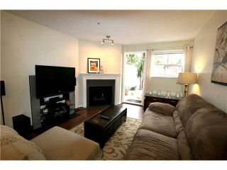Photo 4: 206 3680 RAE Avenue in Vancouver: Collingwood VE Condo for sale in "RAE COURT" (Vancouver East)  : MLS®# V945467