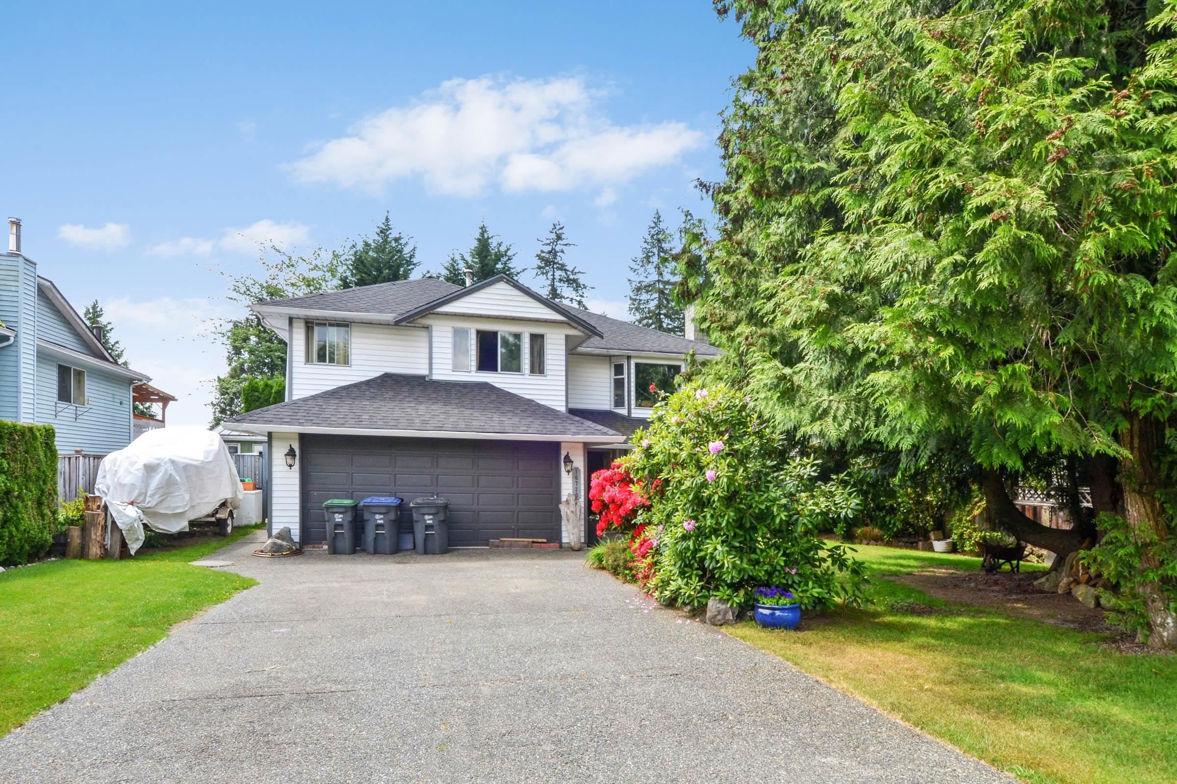Main Photo: 16720 78A Avenue in Surrey: Fleetwood Tynehead House for sale : MLS®# R2792009