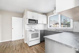 Photo 10: 9 Veronica Bay in Winnipeg: West Kildonan Residential for sale (4D)  : MLS®# 202325540