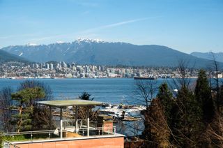 Photo 10: 403 1169 W CORDOVA Street in Vancouver: Coal Harbour Condo for sale in "ONE HARBOUR GREEN" (Vancouver West)  : MLS®# R2861936