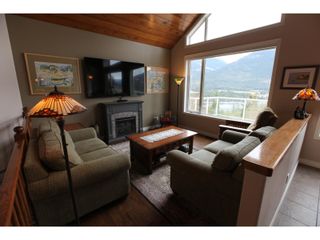 Photo 19: 6817 GRANDVIEW DRIVE in Nelson: House for sale : MLS®# 2475899