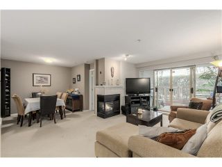 Photo 3: 205 215 TWELFTH Street in New Westminster: Uptown NW Condo for sale in "DISCOVERY REACH" : MLS®# V1113860
