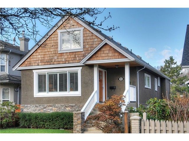Main Photo: 941 E 23RD Avenue in Vancouver: Fraser VE House for sale in "GLEN PARK" (Vancouver East)  : MLS®# V927242