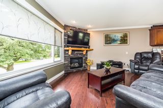 Photo 4: 27179 28A Avenue in Langley: Aldergrove Langley House for sale : MLS®# R2881049