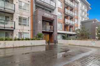 Main Photo: A402 20834 80 Avenue in Langley: Willoughby Heights Condo for sale in "ALEXANDER SQUARE" : MLS®# R2853280