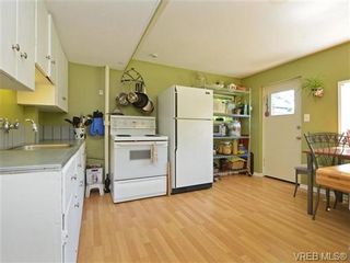 Photo 17: 663 Kent Rd in VICTORIA: SW Tillicum House for sale (Saanich West)  : MLS®# 730279