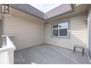 Photo 9: 151 Taylor Road Unit# 302 in Kelowna: House for sale : MLS®# 10310397
