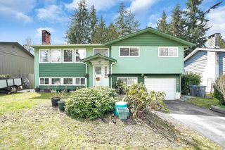 Photo 1: 15082 ROBIN Crescent in Surrey: Bolivar Heights House for sale (North Surrey)  : MLS®# R2766383