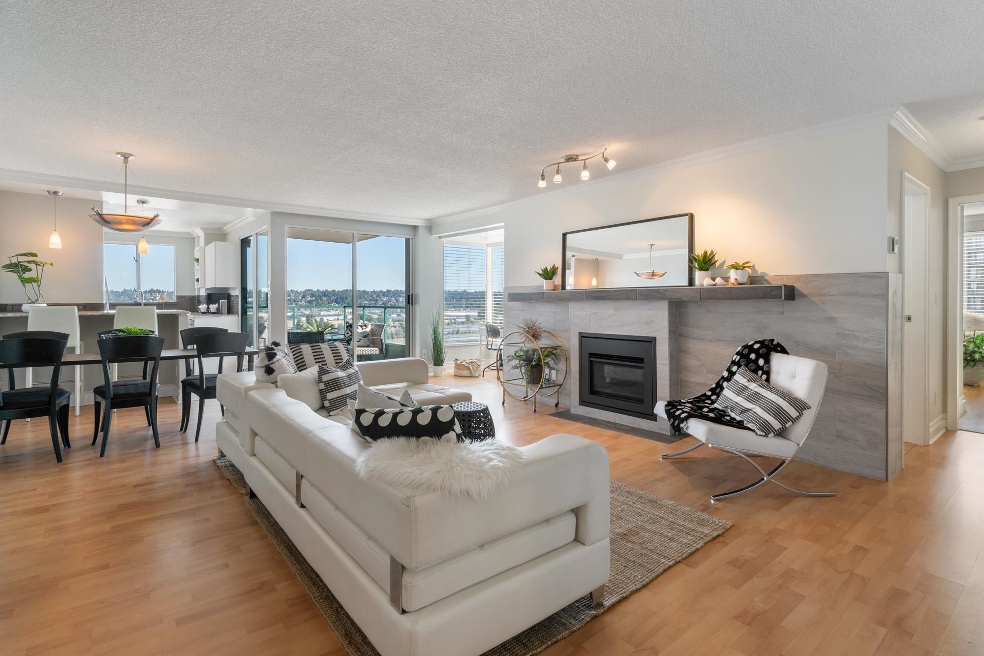 Main Photo: 1102 420 CARNARVON STREET in New Westminster: Downtown NW Condo for sale : MLS®# R2800248