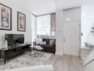 Photo 5: 133 REGIMENT Square in Vancouver: Downtown VW Townhouse for sale in "SPECTRUM" (Vancouver West)  : MLS®# R2152733