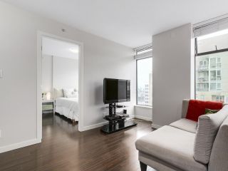 Photo 4: 1001 1068 W BROADWAY in Vancouver: Fairview VW Condo for sale in "The Zone" (Vancouver West)  : MLS®# R2148292