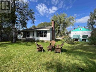 Photo 1: 1167 JOHNSTON AVENUE in Quesnel: House for sale : MLS®# R2813419