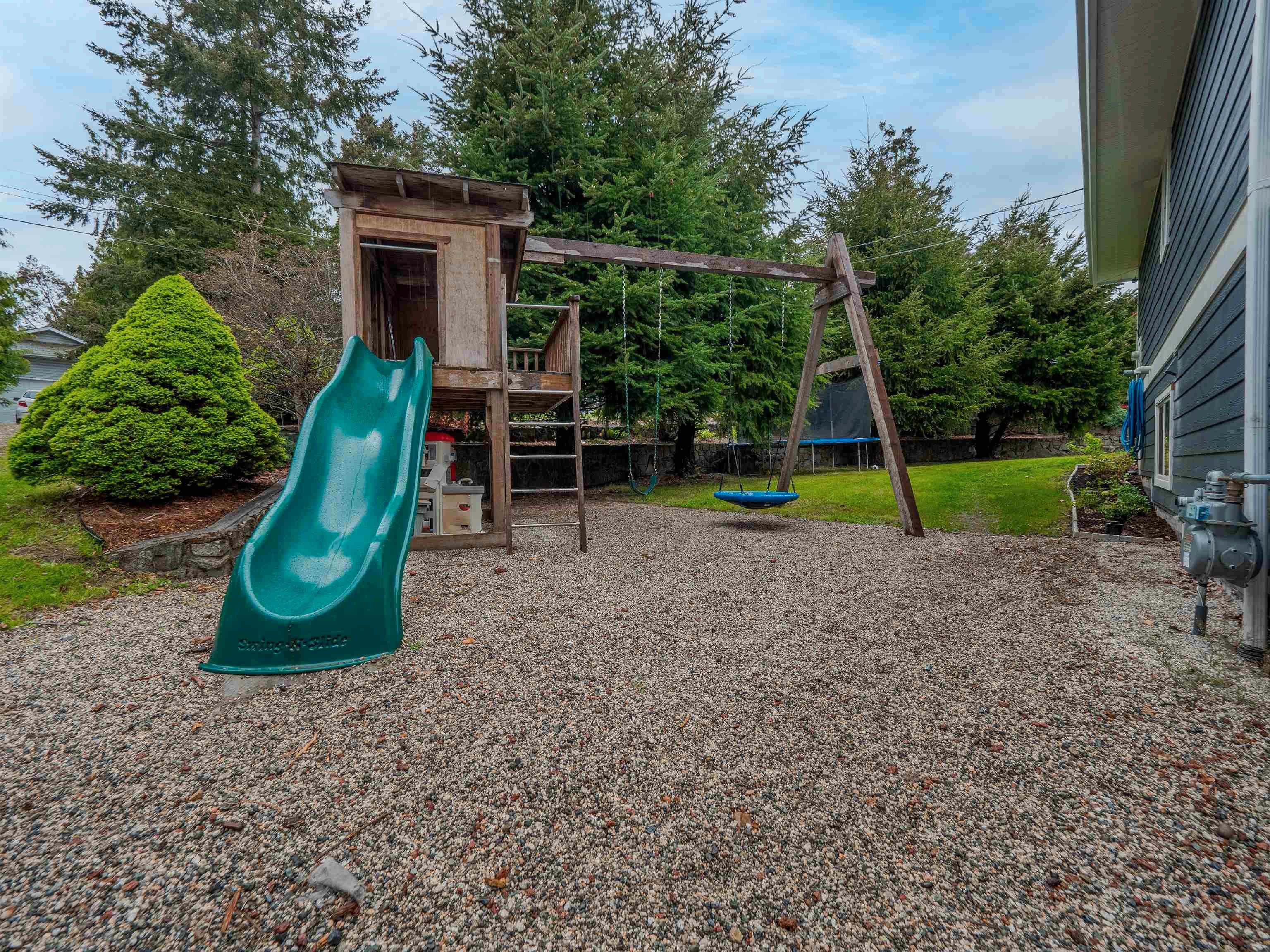 Photo 35: Photos: 5460 CARNABY Place in Sechelt: Sechelt District House for sale (Sunshine Coast)  : MLS®# R2685134