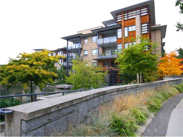 Main Photo: 306 5955 IONA Drive in Vancouver: University VW Condo for sale in "FOLIO" (Vancouver West)  : MLS®# V1002898
