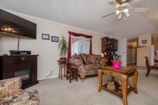 Photo 4: 29 41168 LOUGHEED Highway in Mission: Dewdney Deroche Manufactured Home for sale in "OASIS COUNTRY ESTATES" : MLS®# R2042355