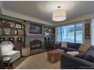 Photo 7: 710 Red Cedar Crt in VICTORIA: Hi Western Highlands House for sale (Highlands)  : MLS®# 629674