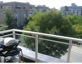 Photo 8: 201 2768 CRANBERRY Drive in Vancouver: Kitsilano Condo for sale in "ZYDECO" (Vancouver West)  : MLS®# V780798