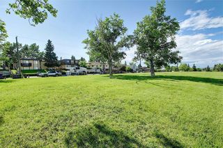 Photo 26: 4 7728 HUNTERVIEW Drive NW in Calgary: Huntington Hills Row/Townhouse for sale : MLS®# C4305888