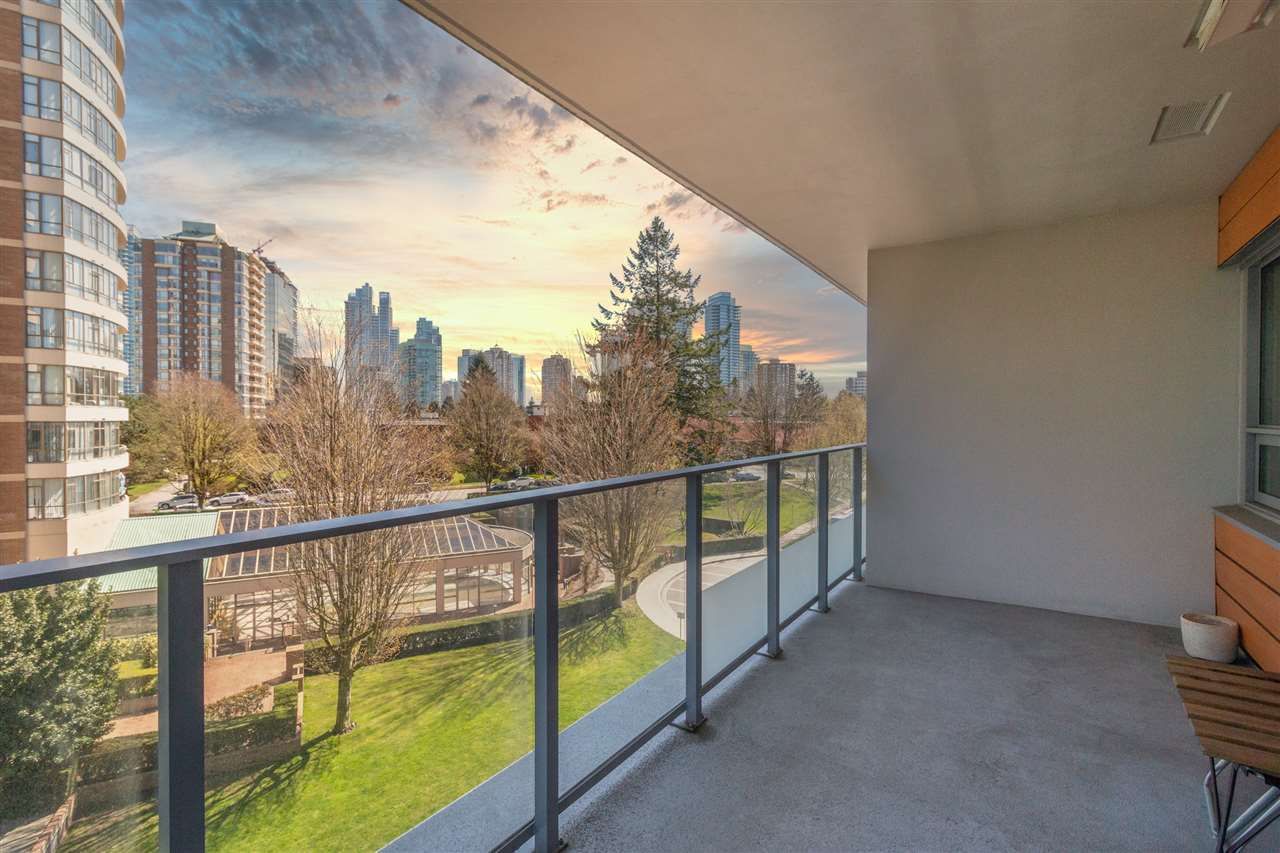Main Photo: 501 5883 BARKER Avenue in Burnaby: Metrotown Condo for sale in "Aldynne on the Park" (Burnaby South)  : MLS®# R2567855