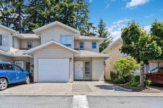 Photo 3: 50 16016 82 Avenue in Surrey: Fleetwood Tynehead Townhouse for sale in "MAPLE COURT" : MLS®# R2899015