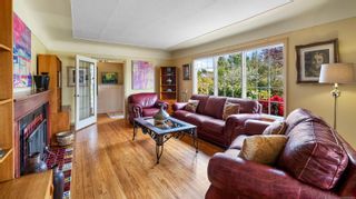 Photo 11: 2678 Dunlevy St in Oak Bay: OB Estevan Single Family Residence for sale : MLS®# 960860